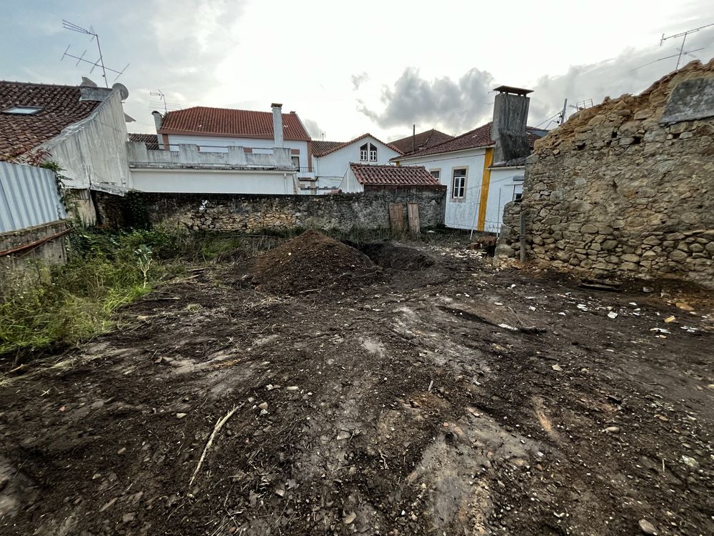 Lote de terreno no Centro Histórico de Figueiró dos Vinhos