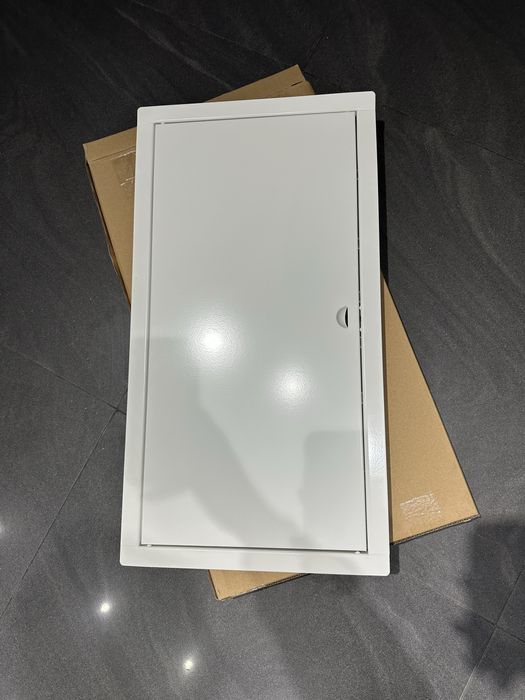 Drzwiczki rewizyjne metalowe biale 30x60