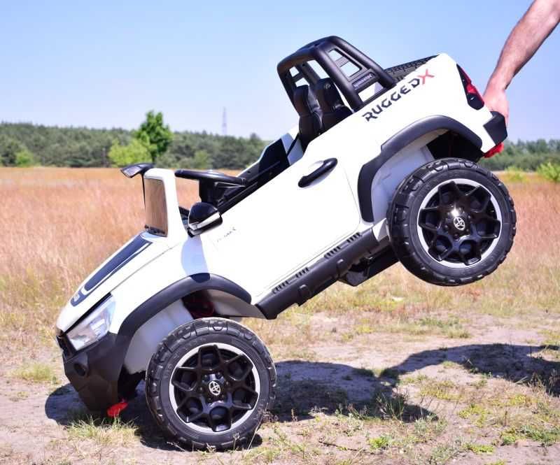 Auto samochód na akumulator TOYOTA HILLUX jeep 4x4 buggy pojazd RC