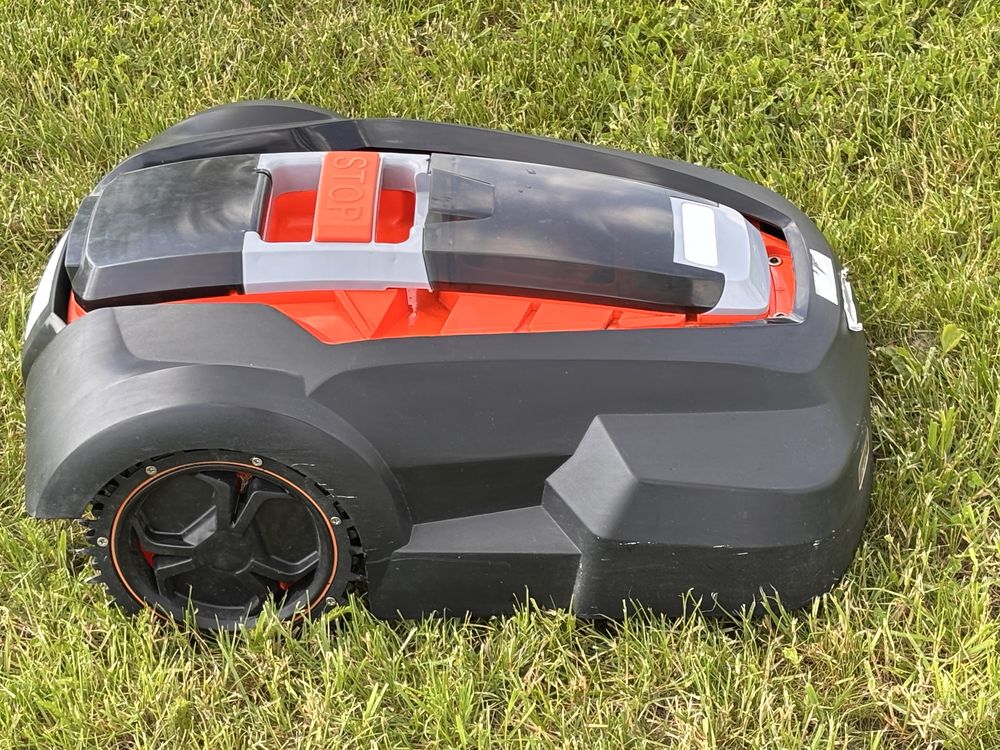 Robot kosxący NAC 1500G2-NG
