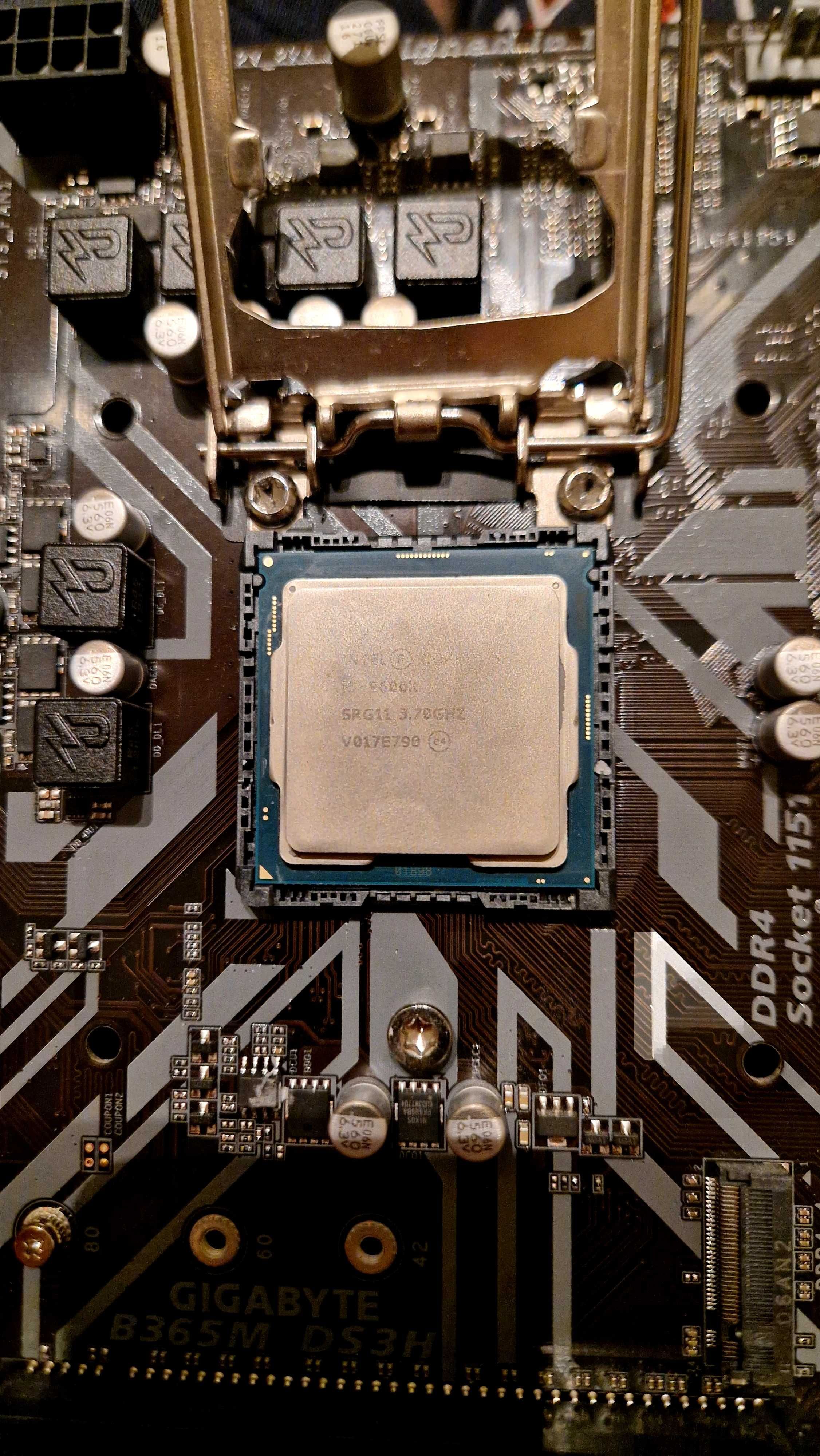 Płyta główna Gigabyte z I5-9600k