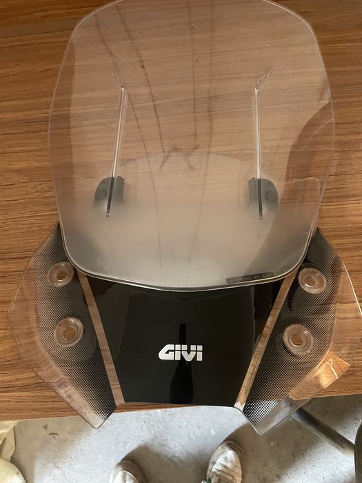 Suzuki v trom 650 com 14 mil km