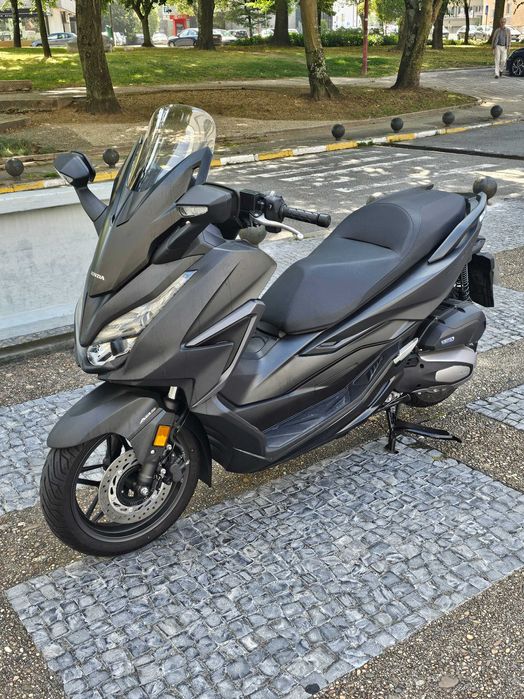 Moto honda forza 125