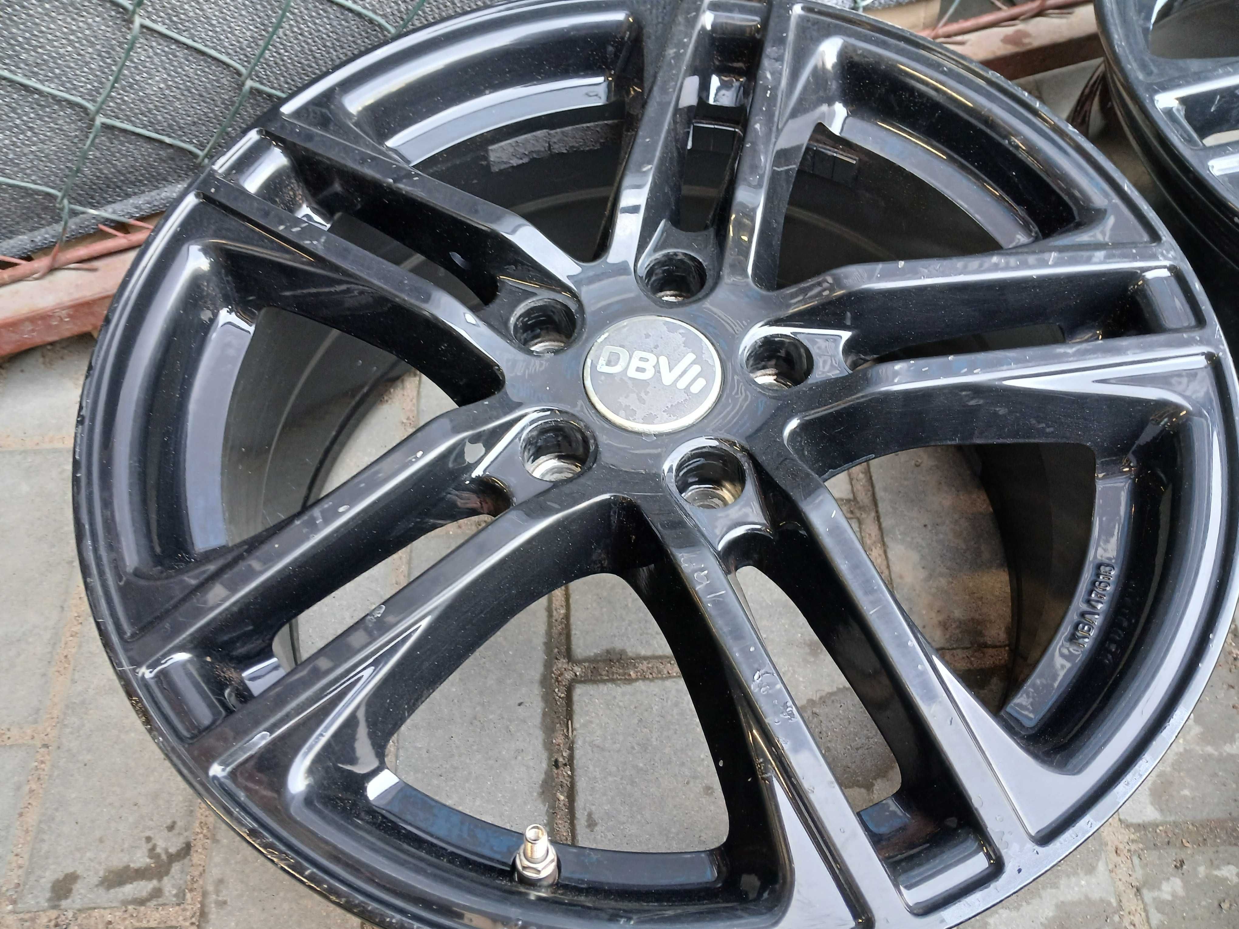 4x czarne felgi R17 5x112 Audi A3 S3 A4 A6 Q3 Q5 Vw Passat Golf Skoda