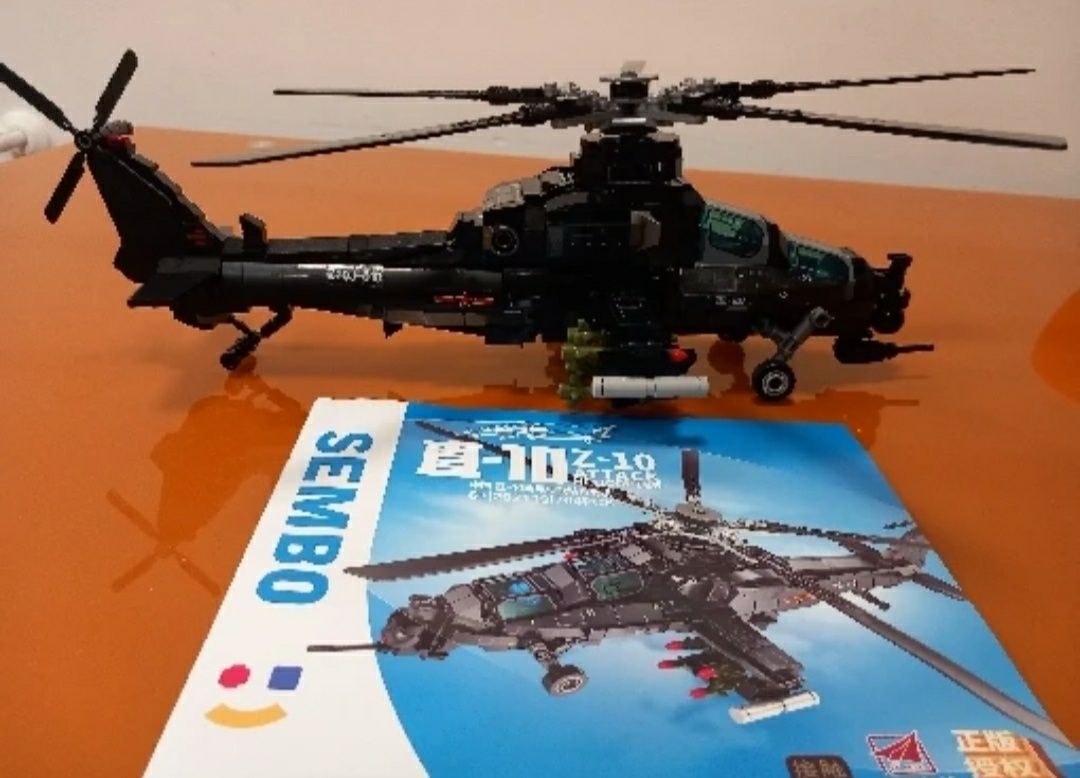 Конструктор вертолёт Sluban 704шт lego детский боевой самолёт