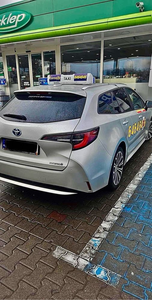 Wynajem aut  TAXI !Toyota Auris,Corolla,hybryda gaz .Uber,bolt,freenow