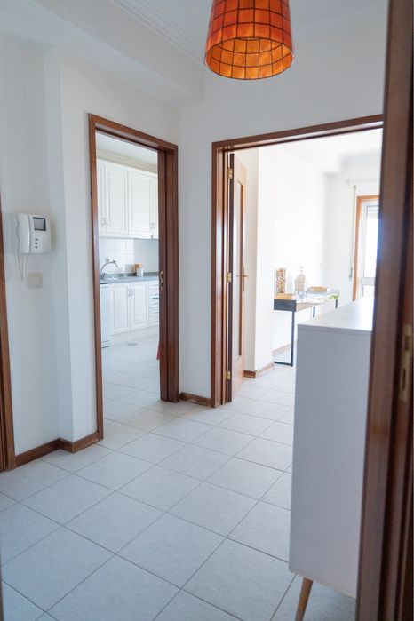 Vende-se T3 com garagem Espinho