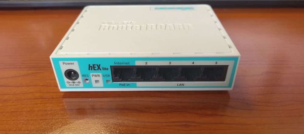 Router Mikrotik RB750GR