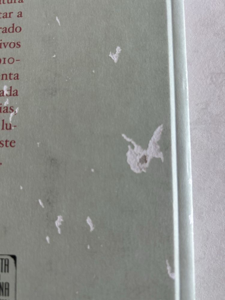 Livro com todas as caricaturas desde a primeira república