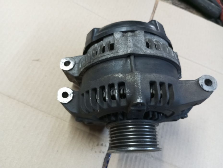 Генератор 2.0 2.4 Honda Civic Accord Cr-V Denso