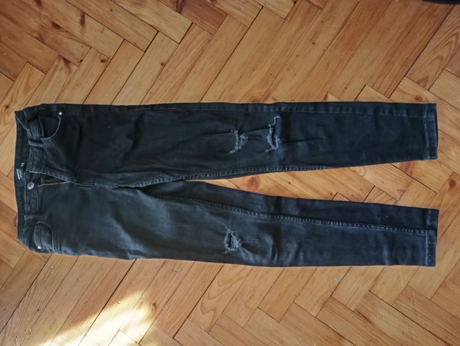 Jeansy skinny Reserved S z przetarciami