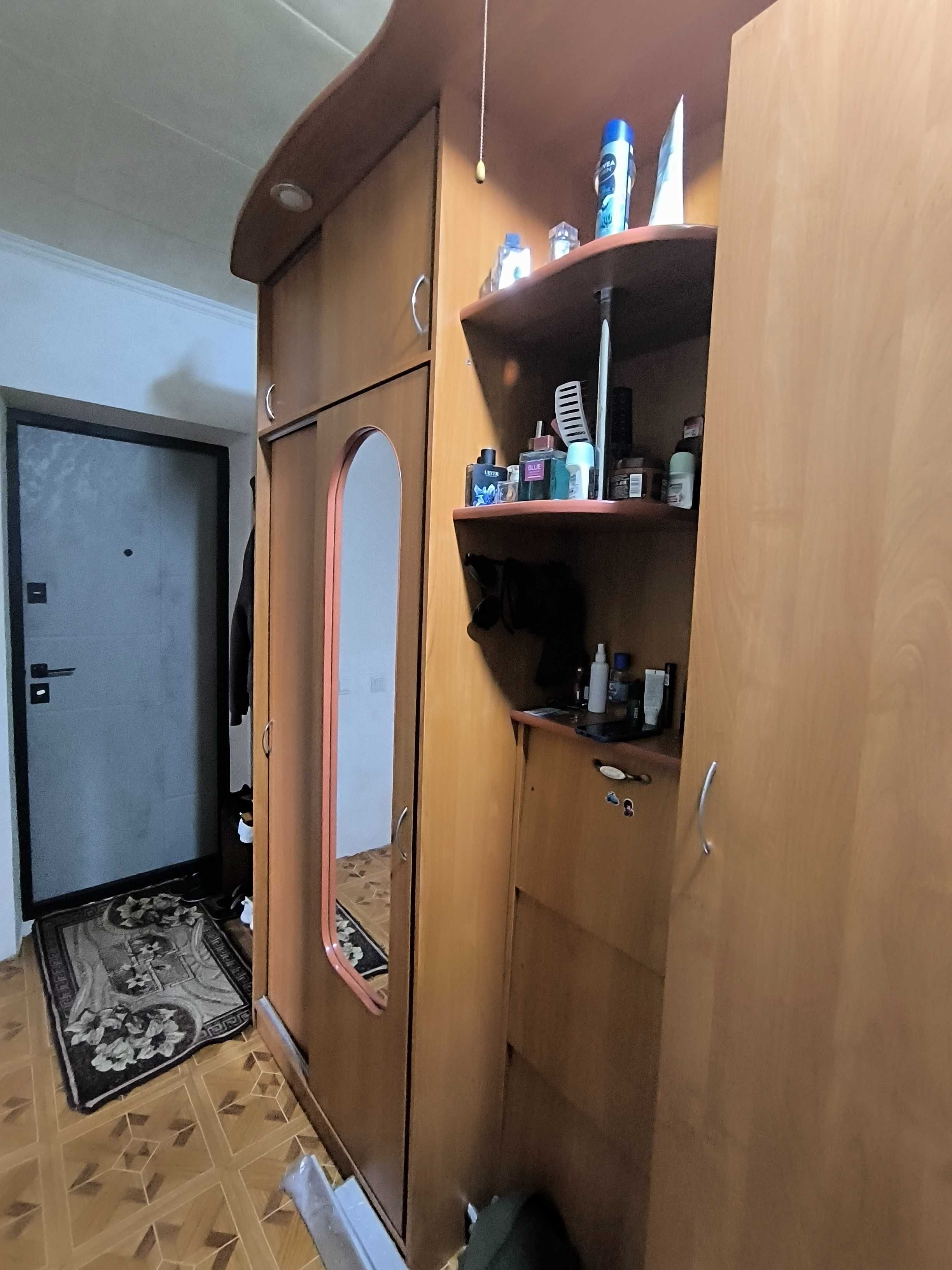 Меблі для передпокою