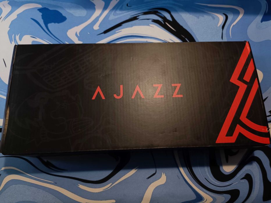 Нова Ajazz AK820 Pro механічна бездротова клавіатура з RGB та Hot Swap