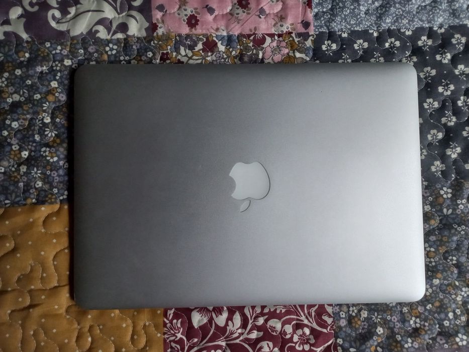 Apple MacBook 13.3 Ідеальний стан | i5 , 128SSD , 8DDR3