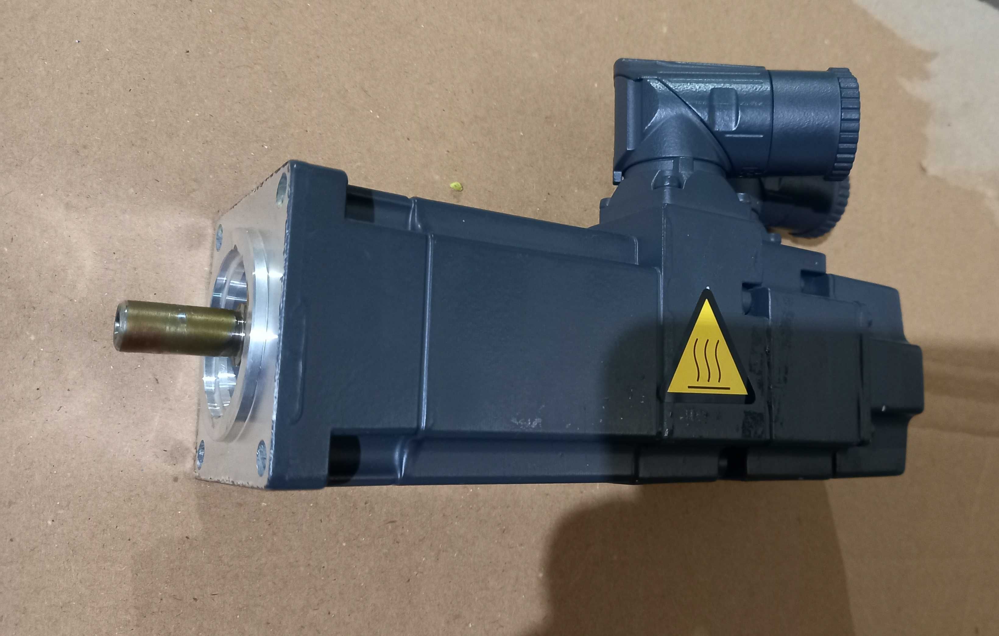 Серводвигун 1FK7022-5AK71-1AA3