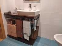 Móvel de casa de banho com lavatório