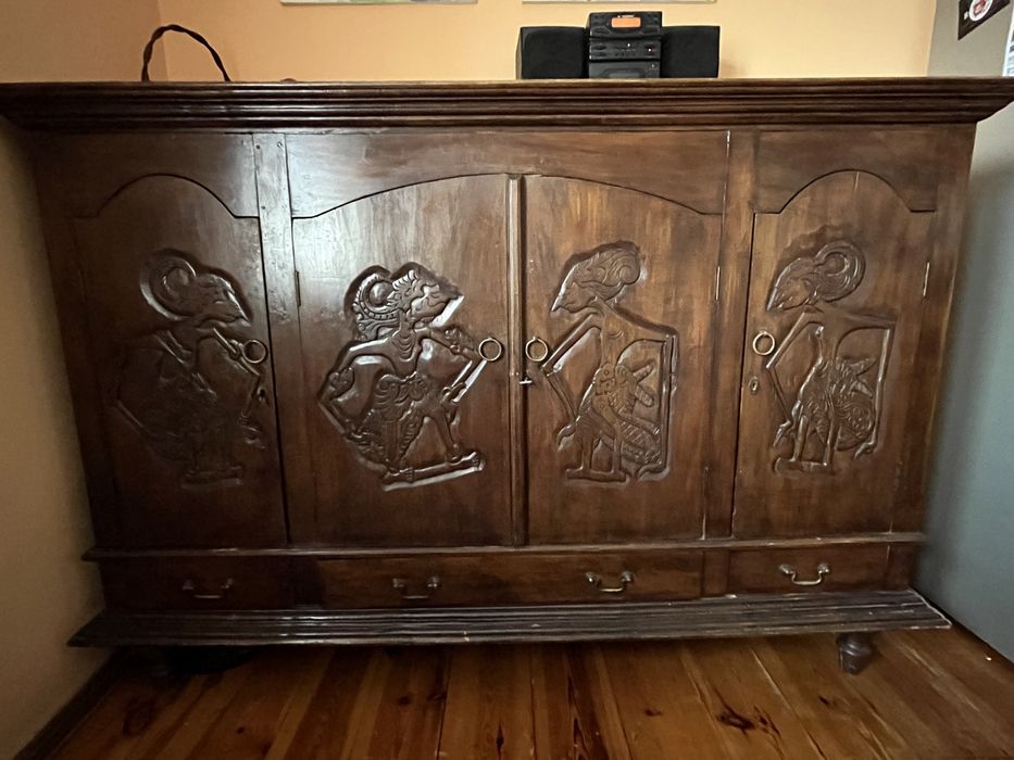 drewniana szafa antyk