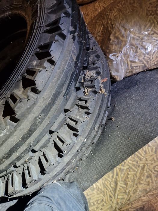 Opony Kabat Rolnicze. R16 . URSUS