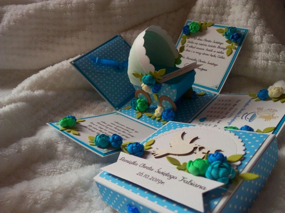 Elegancka pamiątka chrztu świętego exploding box