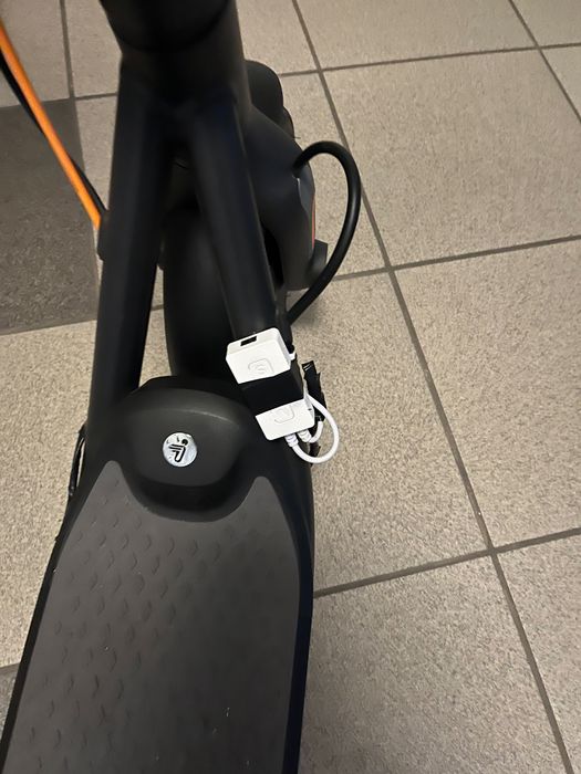 Hulajnoga elektryczna Ninebot f30d