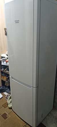 Холодильник Indesit hot point ariston