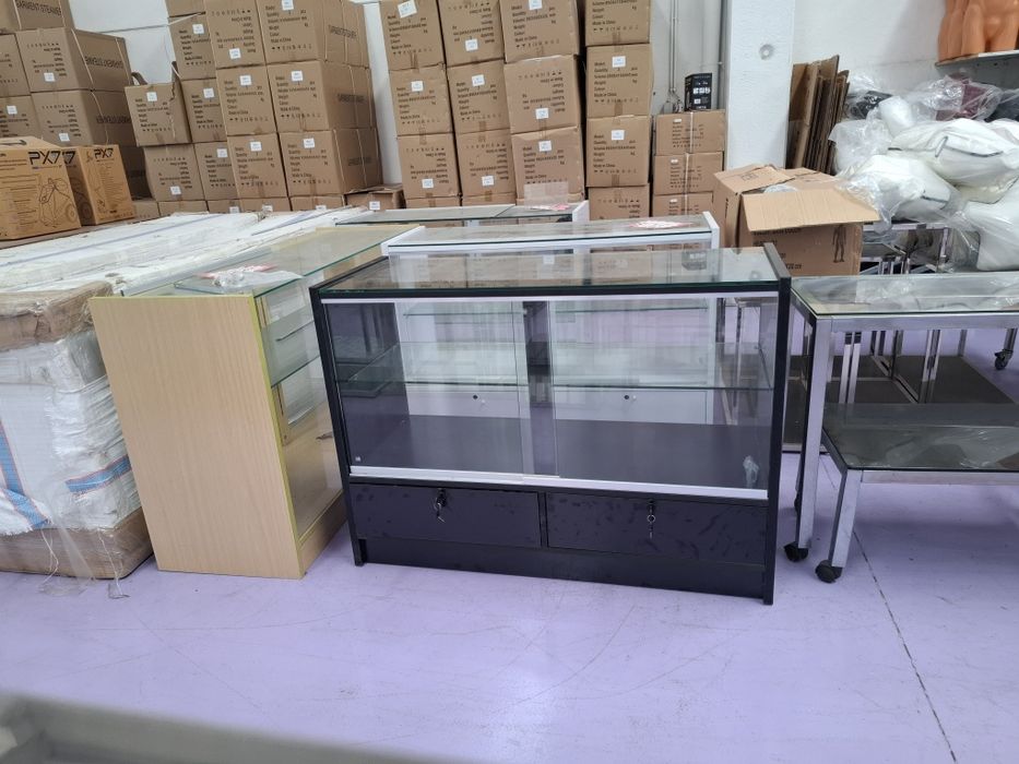 Manequins de Adulto e Criança.