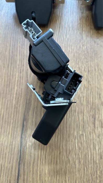 Ford Edge 2015-2024 замок капота оригінал кришки багажника електро