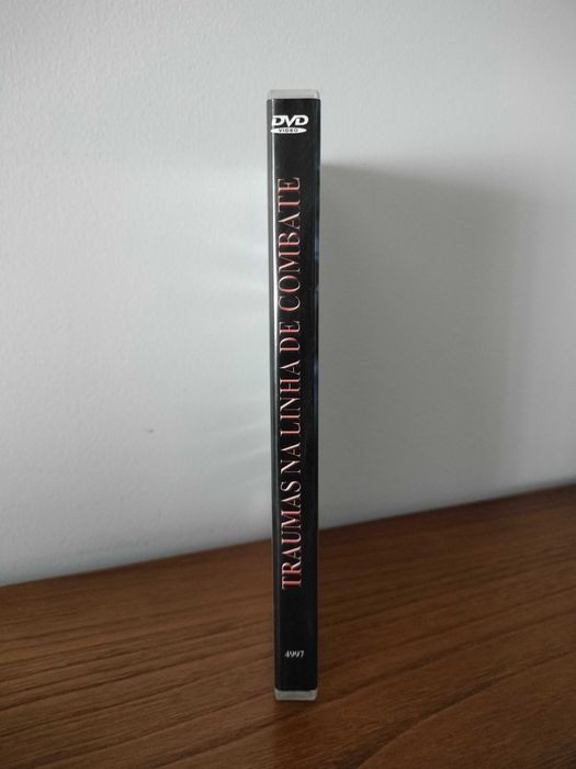 Filme DVD: Traumas na Linha de Combate - Archibald the Rainbow Painter