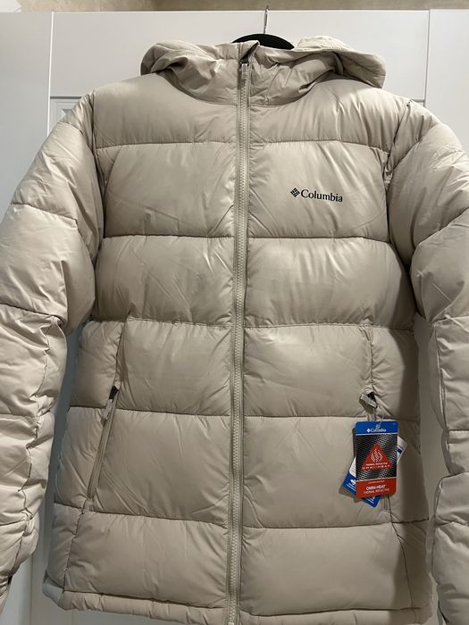 Продам  теплу зимову куртку Columbia. Розмір дитячій xl на дорослого S