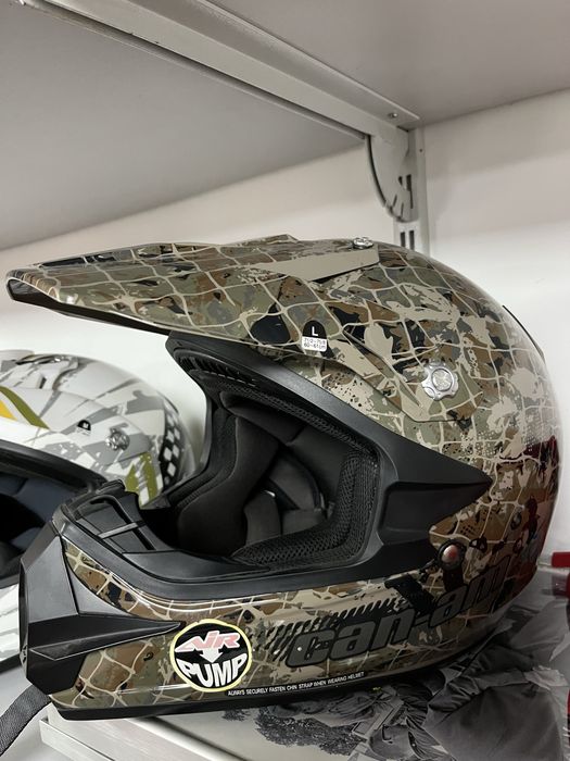 Ропродаж! Кросових мотошоломів BRP,Can-Am