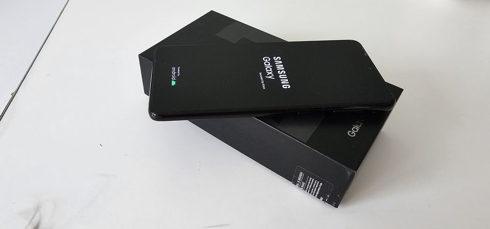 Samsung Galaxy s21 plus
