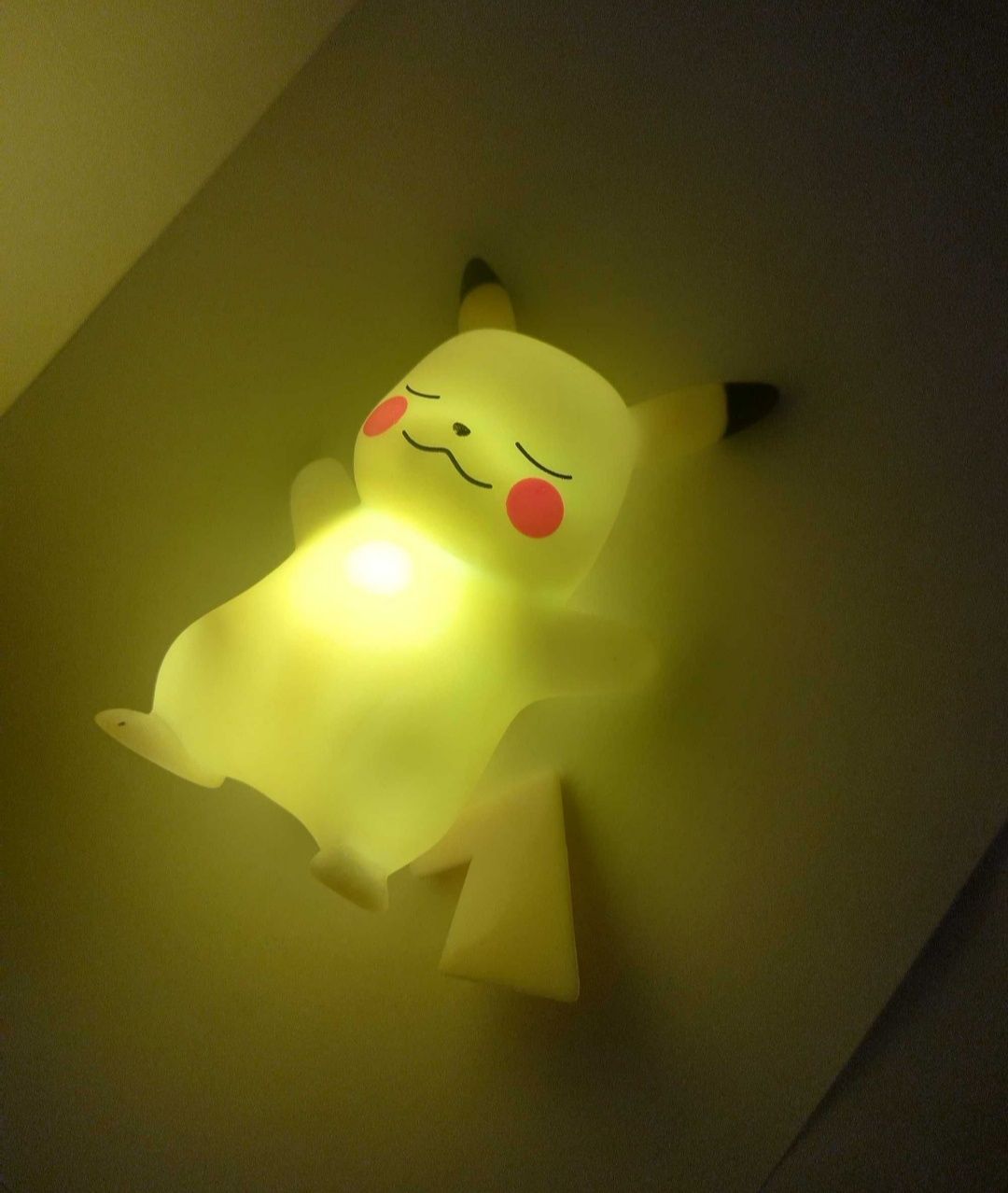 Dwie lampki pokemon pikachu