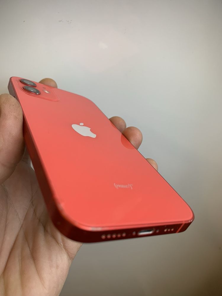 IPhone 12 red на запчасти