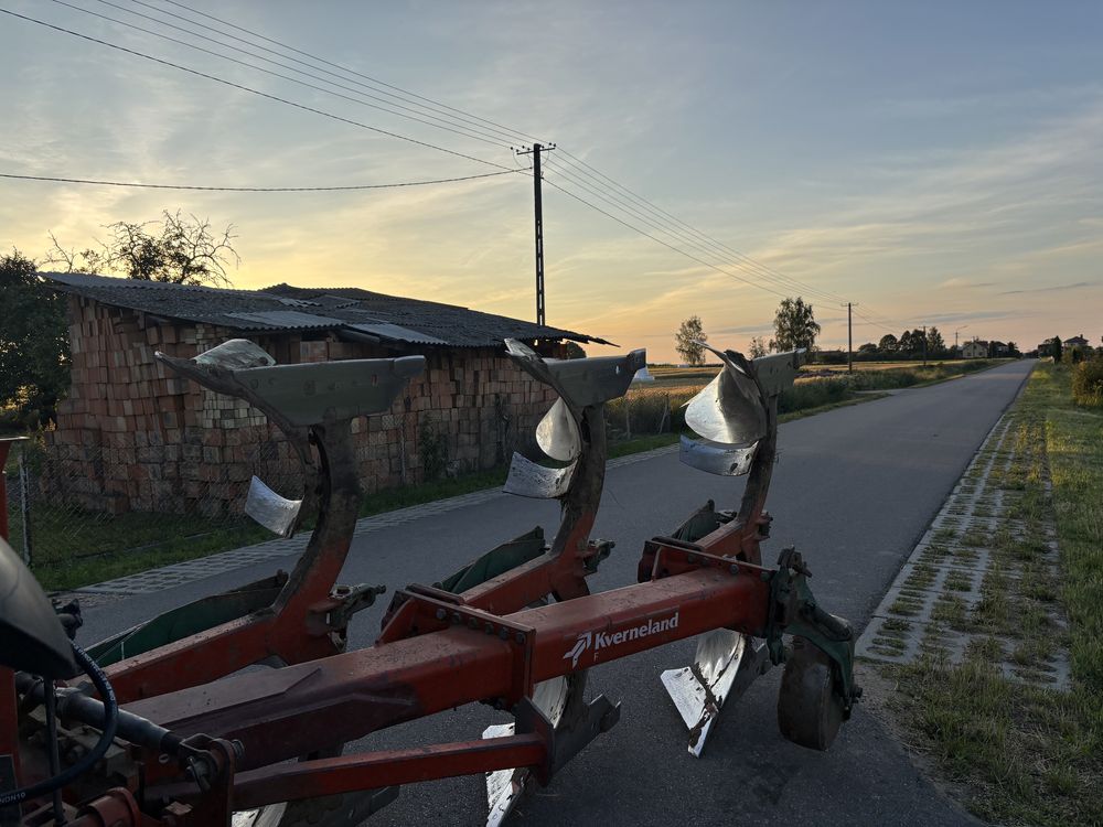 Pług kverneland 3 skibowy obracany