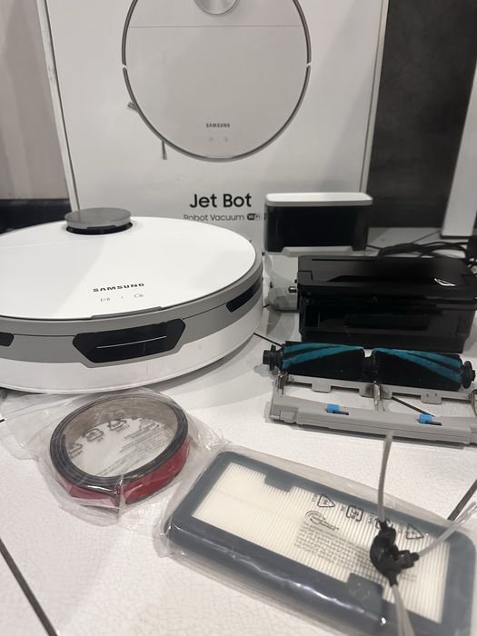 Робот пилосос samsung jet bot
