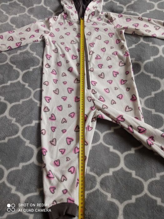 Polarowy pajacyk ciepła piżamka 98 104 kombinezon kigurumi do spania