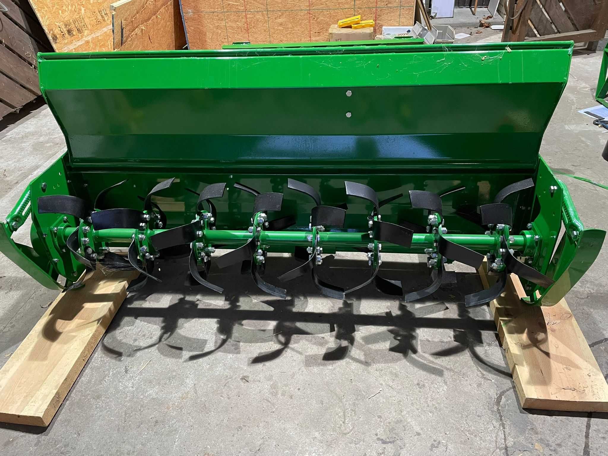 Glebogryzarka Frontier RT1165 John Deere