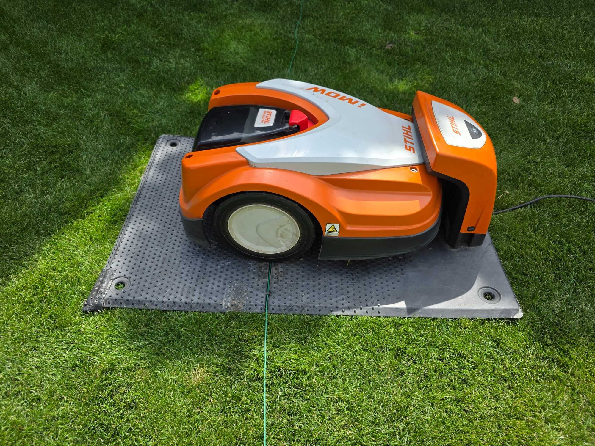 Robot koszący Stihl iMOW RMI 422 PC
