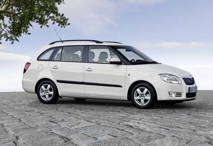 Салон (сиденья) Skoda Fabia 2, чёрно-серая ткань. Разборка Skoda Fabia