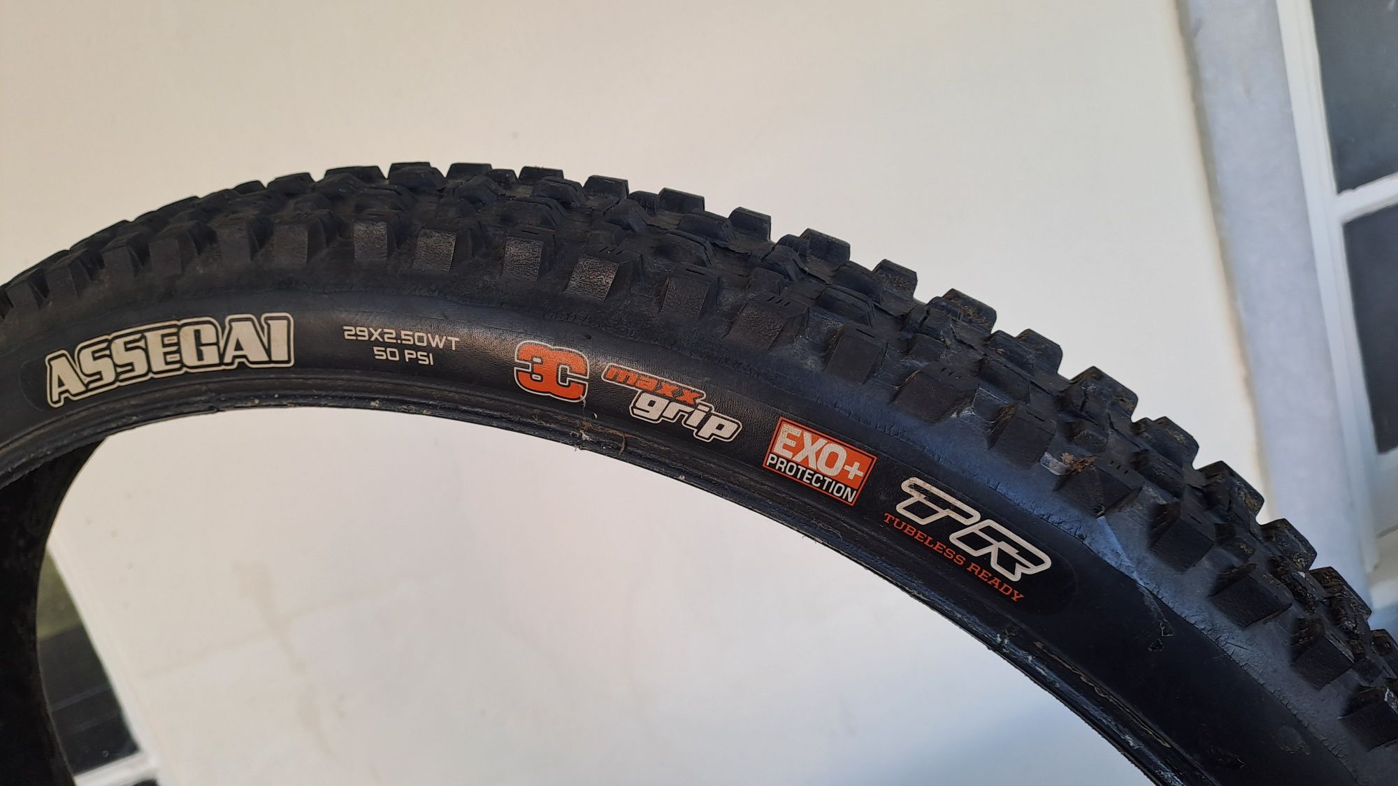 Maxxis Assegai maxx grip 29" 2,4