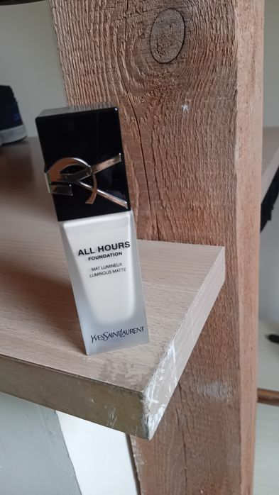 All hours ysl podkład nowy