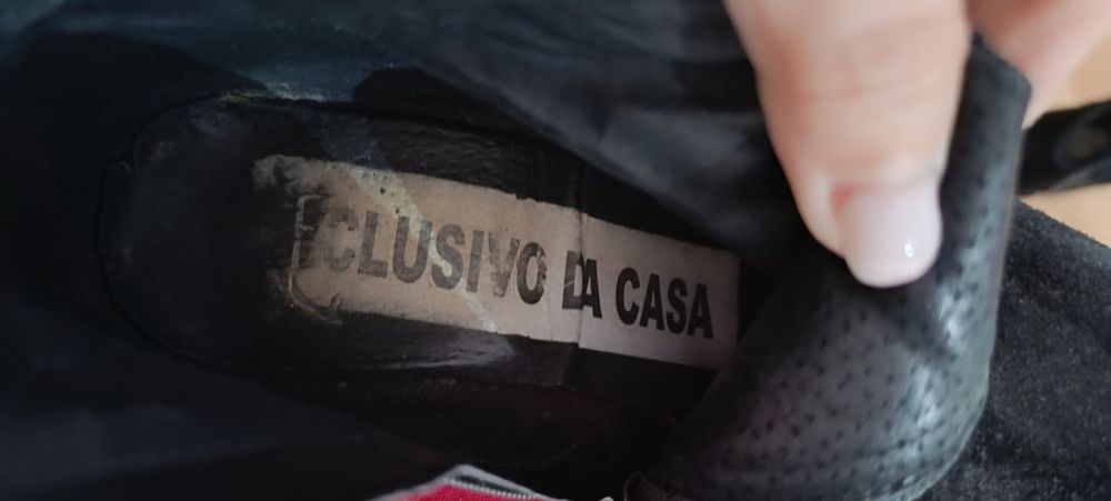 Botins pretos de salto alto tamanho 35. Usados