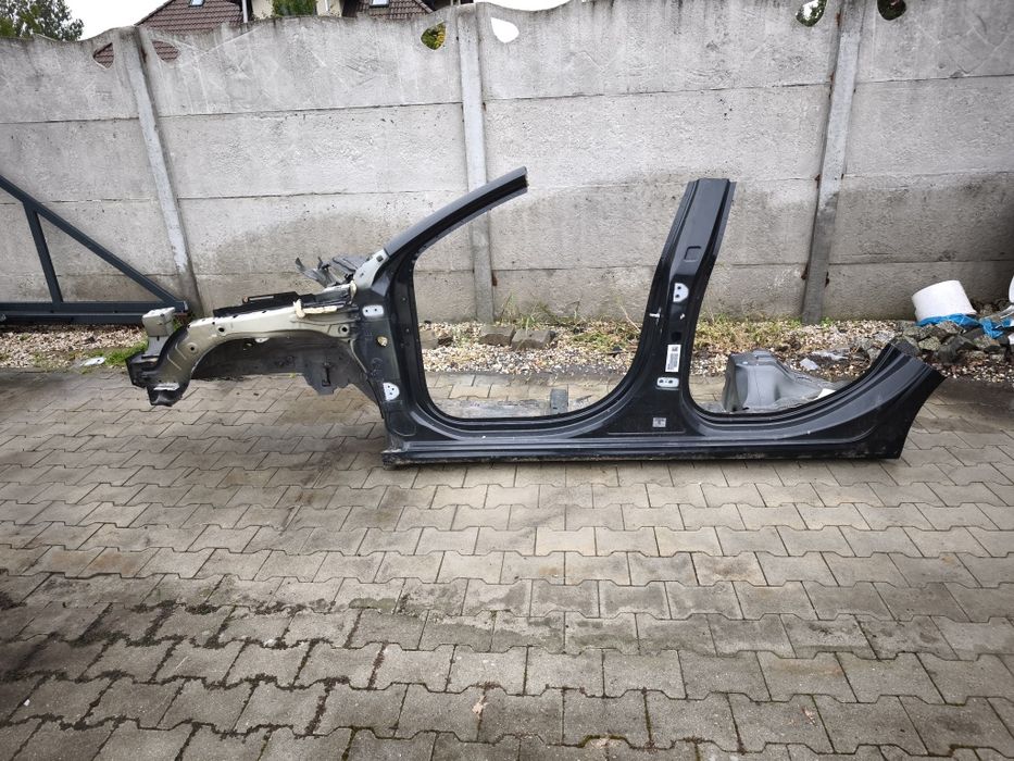 Ćwiartka próg lewa Peugeot 508 i rxh model  2010-