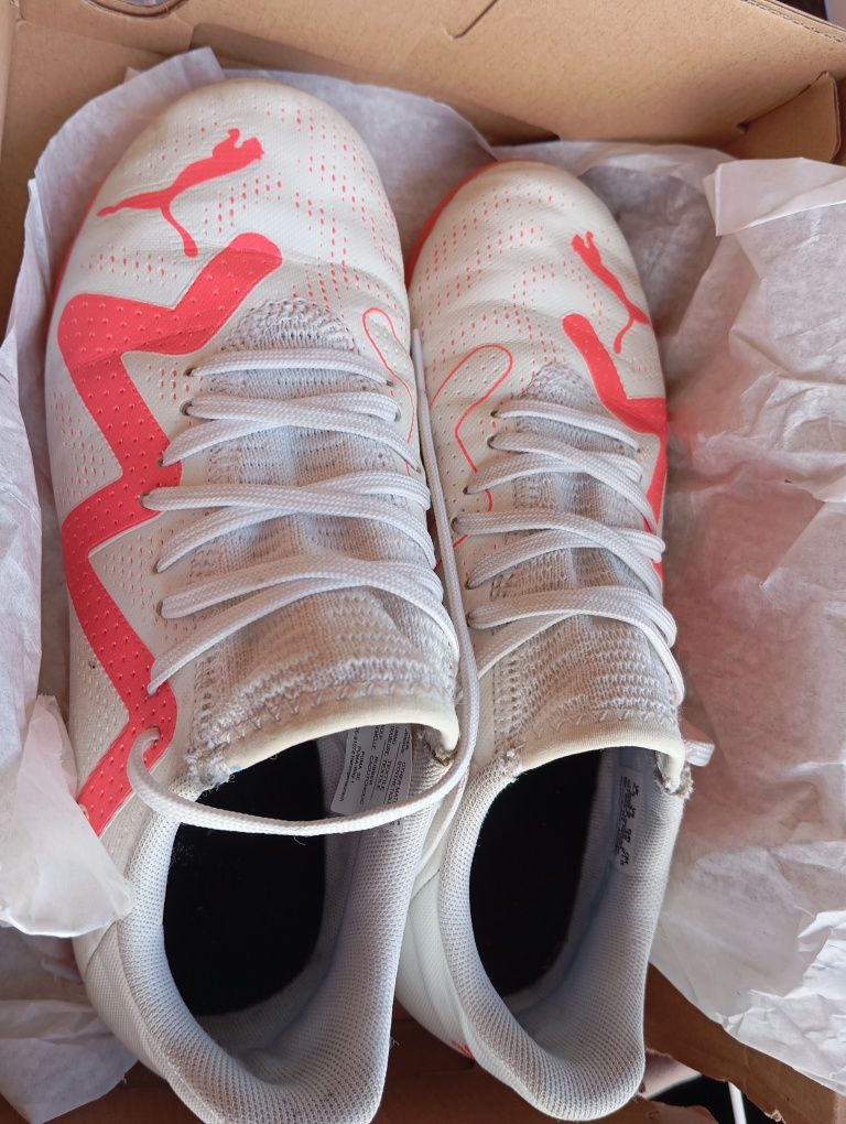 Obuwie buty halówki 35 Puma