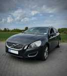 VOLVO V60 1.6 D, summum, martwe pole, prywatne, ksenony skrętne