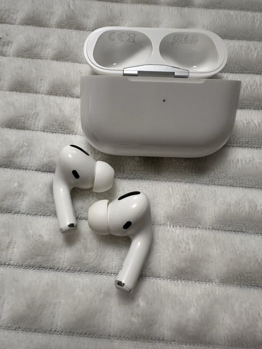 AirPods Pro gen.1 stan idealny