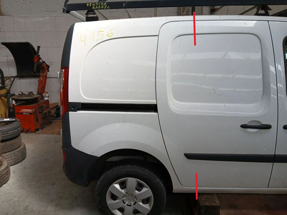 Painel trás direito RENAULT Kangoo Express (FW0/1_)