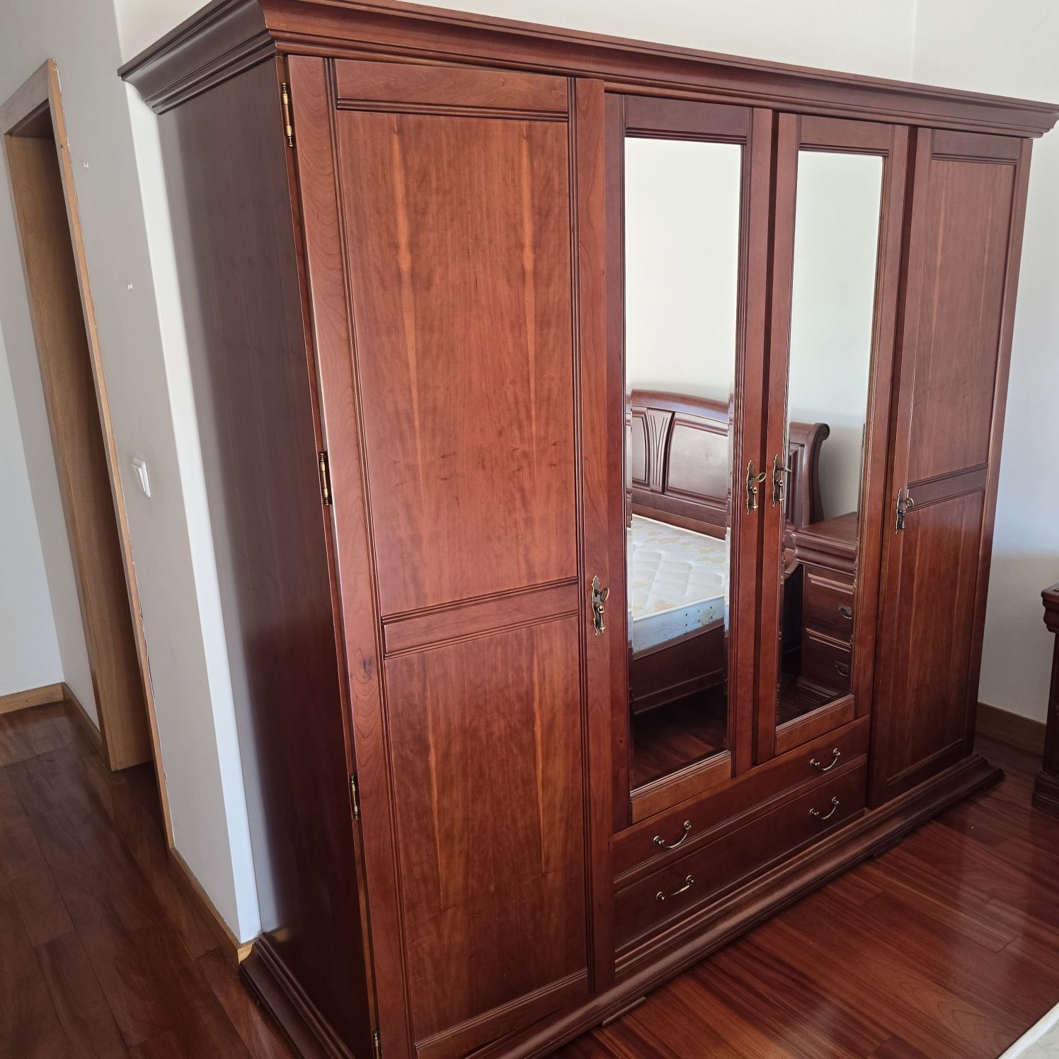 Mobília quarto completo em madeira