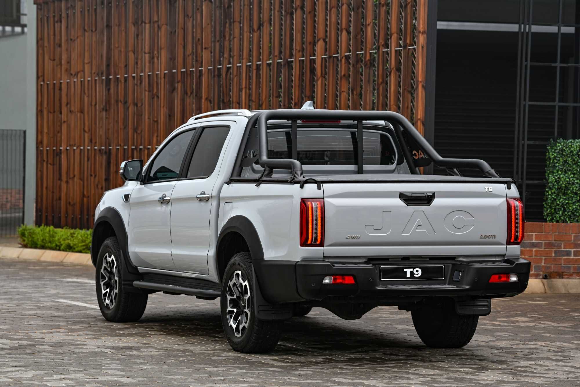 Електричний пікап JAC T9 EV 4x4 .  AUTOCHINA  Кривий Ріг .