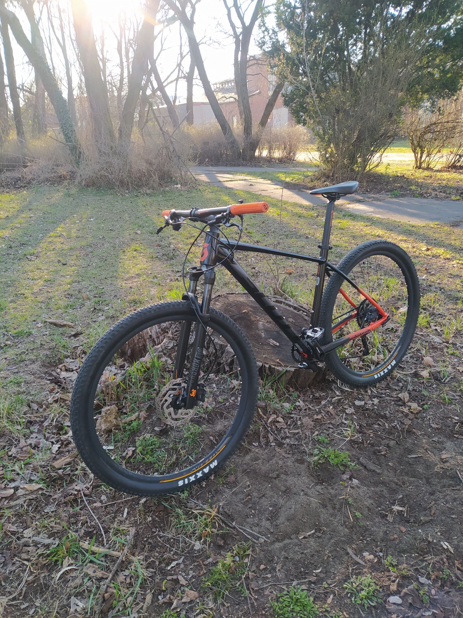 Rower Scott scale 900,  MTB